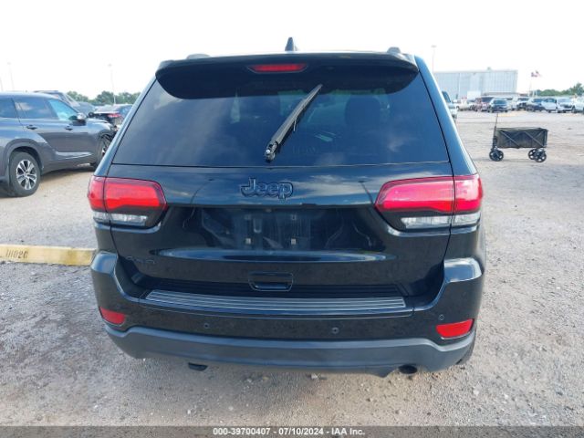 1C4RJFAG2JC370501 Jeep Grand Cherokee Upland 4x4