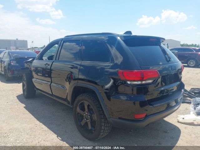 1C4RJFAG2JC370501 Jeep Grand Cherokee Upland 4x4