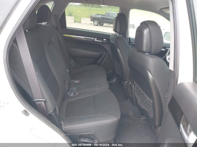 KIA Sorento Lx V6 2015 5XYKT4A74FG590659 Image 8