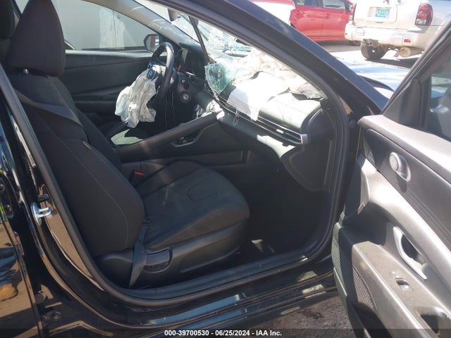 KMHLL4AG1NU343287 Hyundai ELANTRA SE
