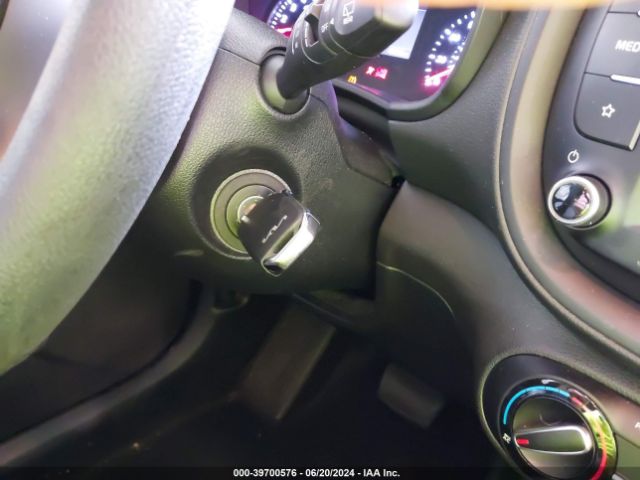 KNDJ23AU0N7821132 KIA SOUL LX