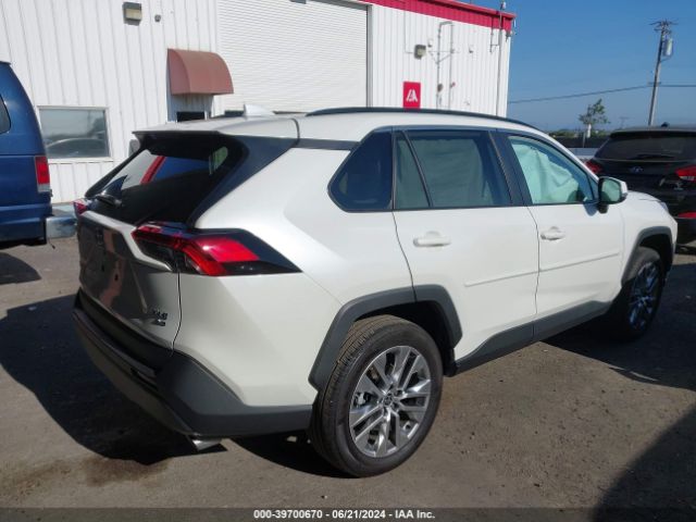 2T3A1RFV5NW285144 Toyota Rav4 Xle Premium