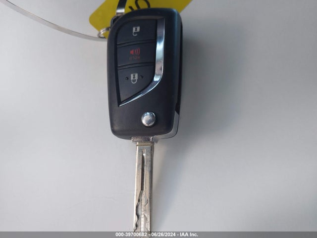 Toyota RAV4 LE 2022 2T3H1RFV1NW221097 Image 11