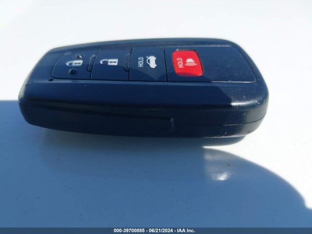 Toyota Corolla Hybrid Le 2021 JTDEAMDE5MJ007803 Image 11