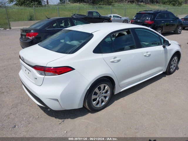 Toyota COROLLA LE 2022 5YFEPMAE1NP302090 Image 4