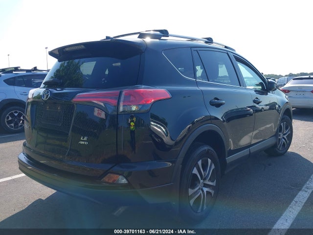 Toyota RAV4 LE 2018 2T3BFREV2JW756751 Image 4