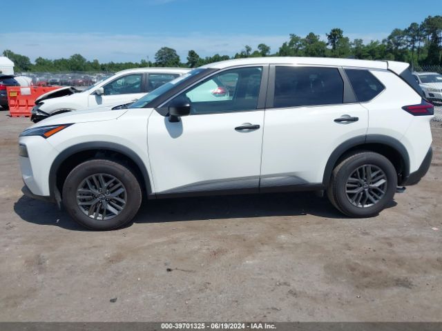 5N1BT3AA6PC798873 Nissan Rogue S Fwd