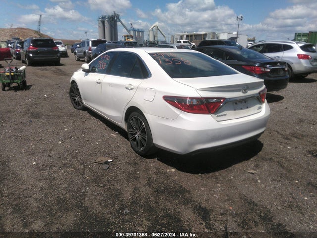 Toyota CAMRY SE 2016 4T1BF1FK1GU157010 Image 3