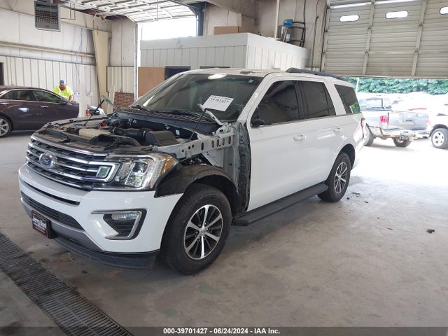 Ford Expedition Xlt 2018 1FMJU1HTXJEA29048 Image 2