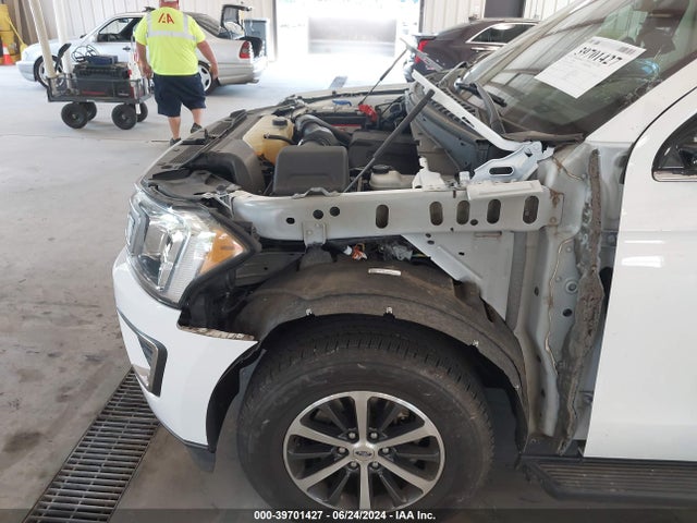 Ford Expedition Xlt 2018 1FMJU1HTXJEA29048 Image 6