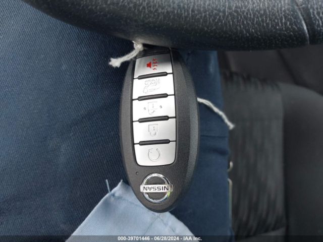KNMAT2MT8KP515172 Nissan ROGUE SV