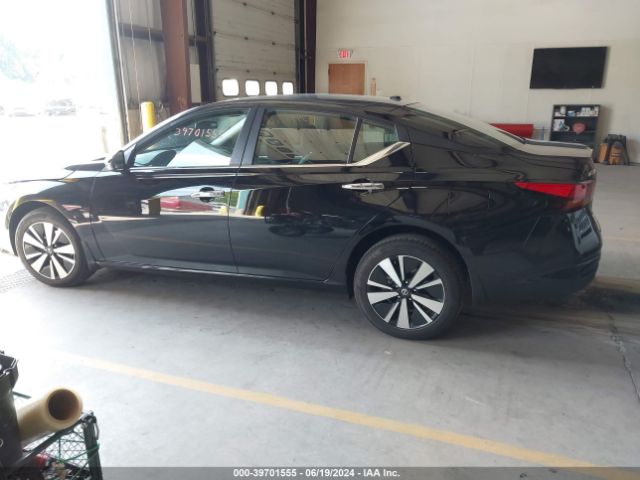 1N4BL4DW7MN410203 Nissan Altima Sv Intelligent Awd