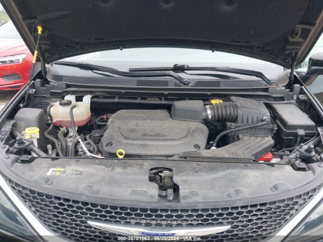 2C4RC1DG3LR265095 Chrysler Voyager Lxi