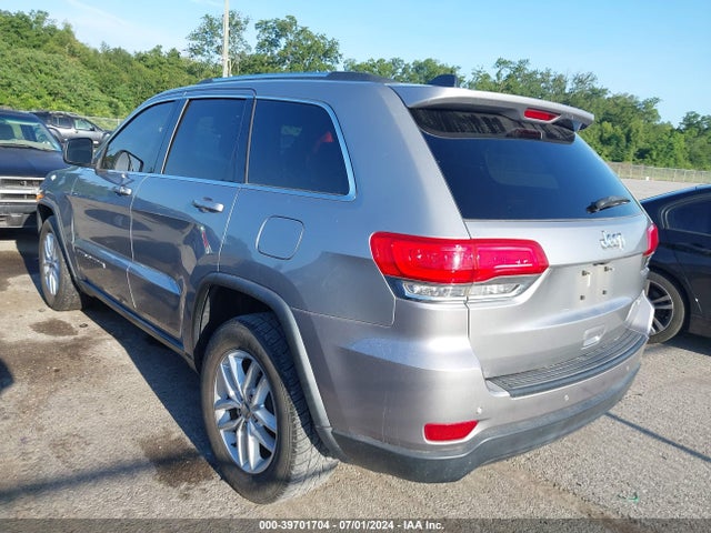 1C4RJEAG2HC784995 Jeep Grand Cherokee Laredo 4x2