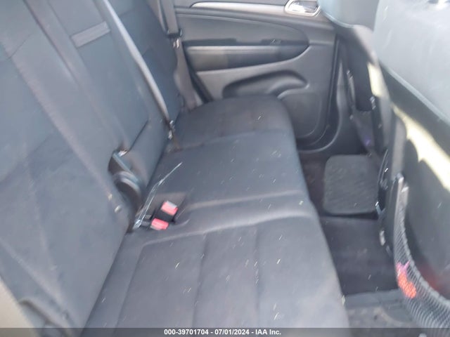 1C4RJEAG2HC784995 Jeep Grand Cherokee Laredo 4x2
