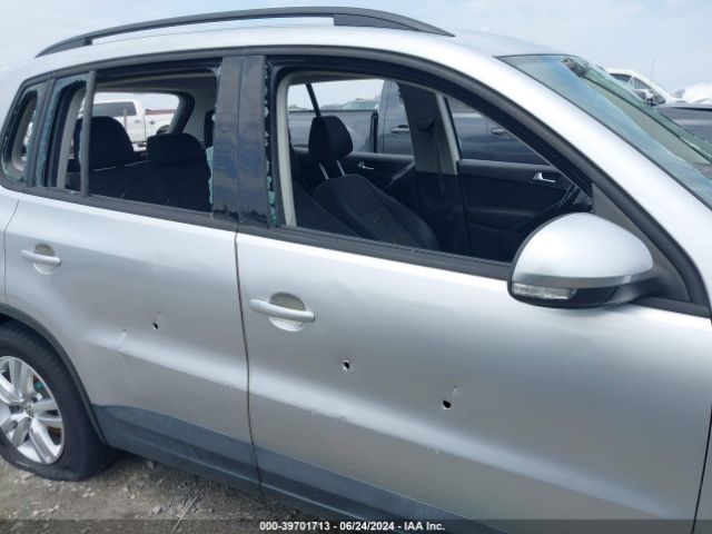 WVGAV7AX7FW603880 Volkswagen TIGUAN S