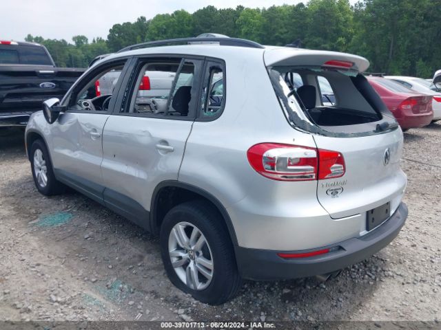 WVGAV7AX7FW603880 Volkswagen TIGUAN S