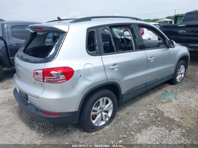 WVGAV7AX7FW603880 Volkswagen TIGUAN S