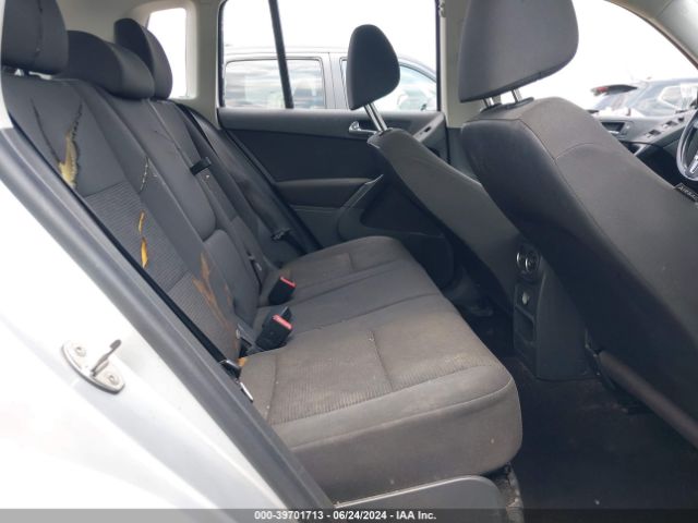 WVGAV7AX7FW603880 Volkswagen TIGUAN S