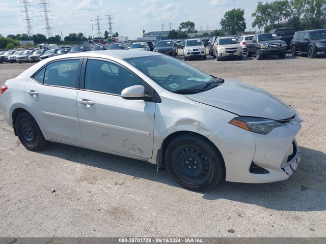Toyota COROLLA LE 2017 2T1BURHE1HC947292 Image 1