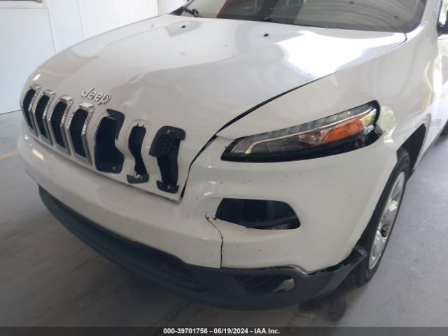 1C4PJLAB1EW122626 Jeep Cherokee Sport