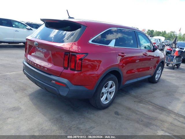 KIA SORENTO LX 2021 5XYRG4LC0MG017400 Image 4