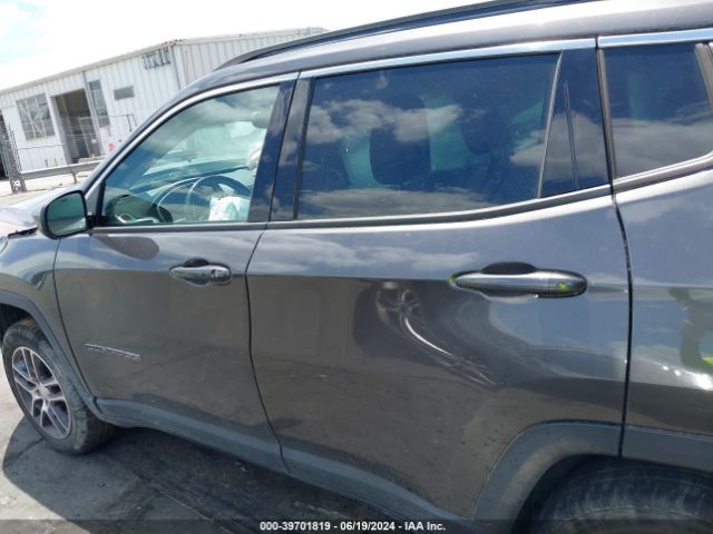 3C4NJDBB6JT355610 Jeep Compass Latitude 4x4