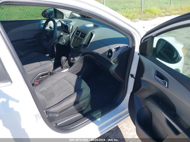 Chevrolet Sonic Lt Auto 2014 1G1JC6SH8E4131980 Image 5