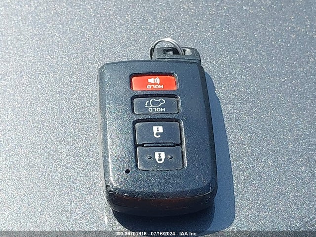 Toyota Rav4 Xle 2018 2T3WFREV4JW416650 Image 11
