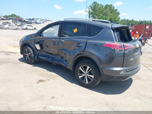 Toyota Rav4 Xle 2018 2T3WFREV4JW416650 Image 3
