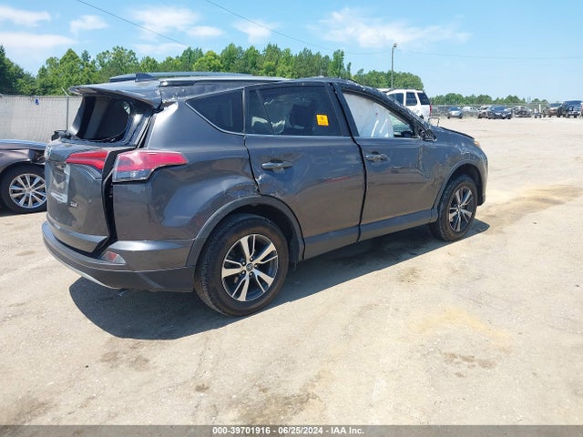 Toyota Rav4 Xle 2018 2T3WFREV4JW416650 Image 4