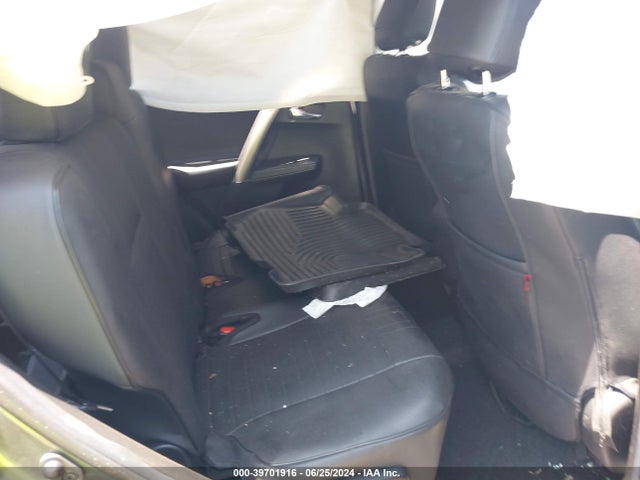 Toyota Rav4 Xle 2018 2T3WFREV4JW416650 Image 8