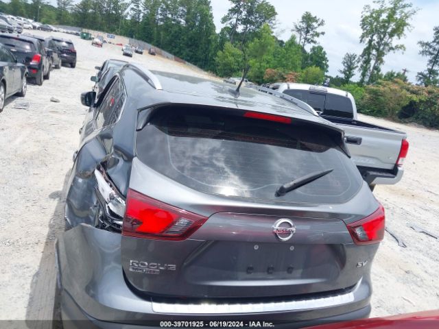 JN1BJ1CP8JW163601 Nissan Rogue Sport Sv