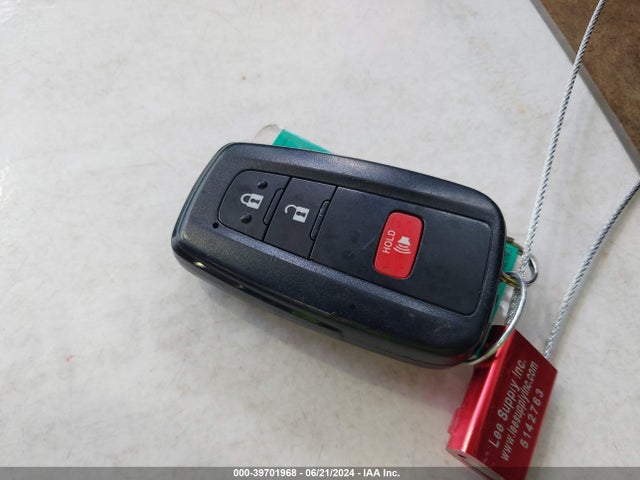 Toyota Rav4 Xle 2019 JTMW1RFV3KD038624 Image 11