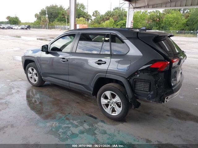 Toyota Rav4 Xle 2019 JTMW1RFV3KD038624 Image 3