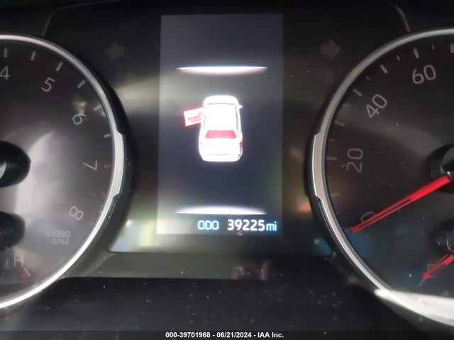 Toyota Rav4 Xle 2019 JTMW1RFV3KD038624 Image 7