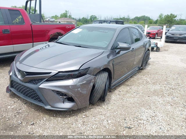 Toyota CAMRY SE 2018 4T1B11HK8JU048322 Image 2