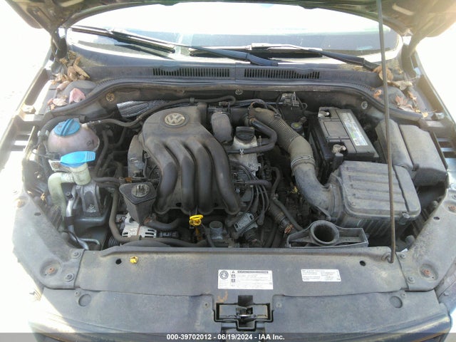 3VW2K7AJ6EM309430 Volkswagen Jetta 2.0l S