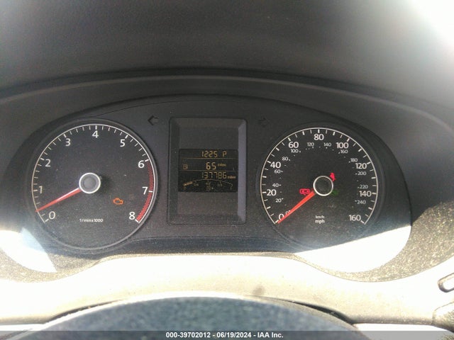 3VW2K7AJ6EM309430 Volkswagen Jetta 2.0l S