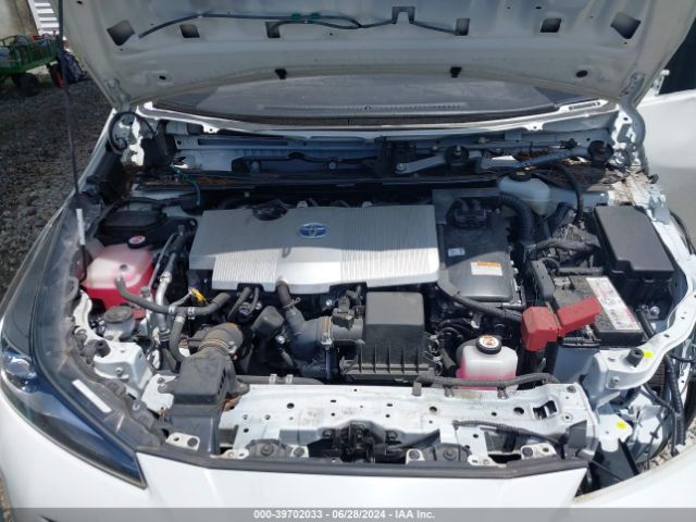 JTDL9RFUXL3017151 Toyota Prius Le Awd-e