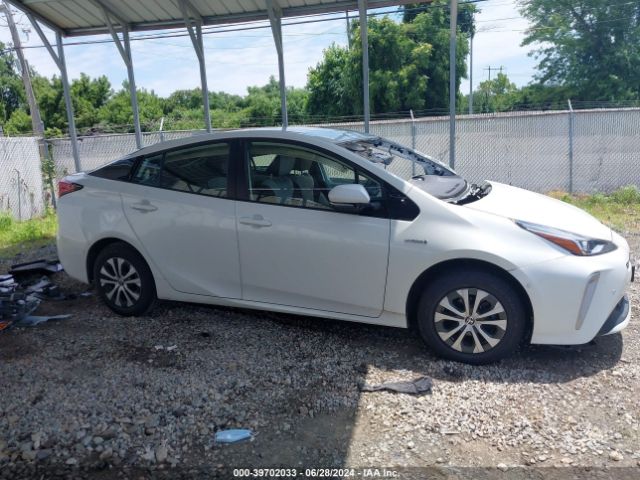 JTDL9RFUXL3017151 Toyota Prius Le Awd-e