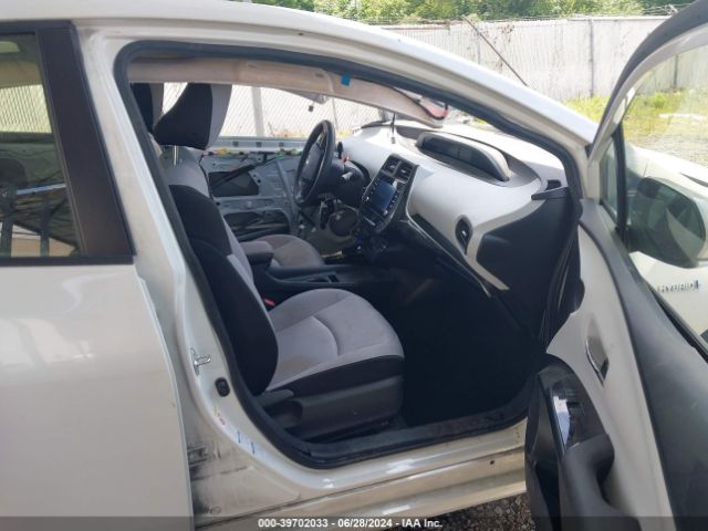 JTDL9RFUXL3017151 Toyota Prius Le Awd-e