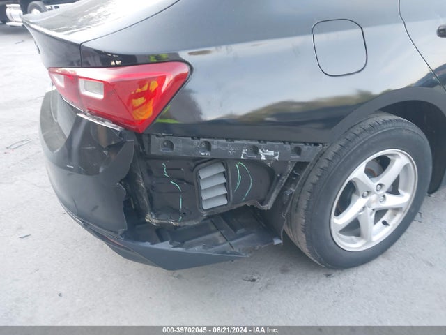 Chevrolet Malibu 1ls 2018 1G1ZB5ST3JF290974 Image 17