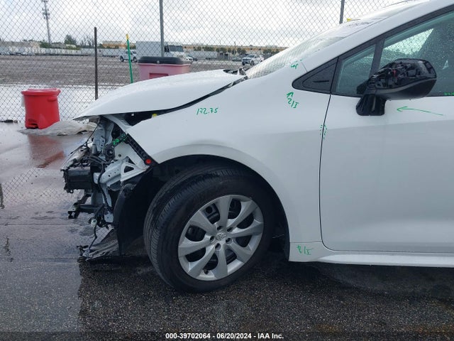Toyota COROLLA LE 2022 5YFEPMAE2NP279807 Image 18