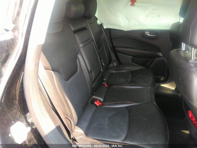 3C4NJDCB3KT826581 Jeep Compass Limited 4x4