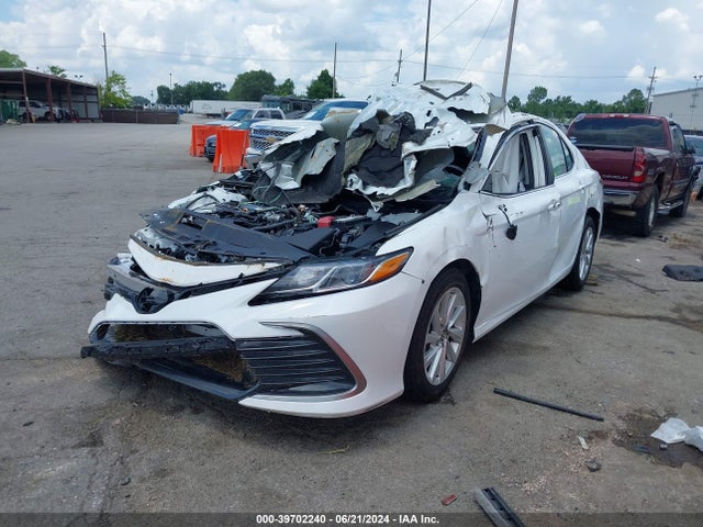 Toyota CAMRY LE 2023 4T1C11AK0PU159129 Image 2