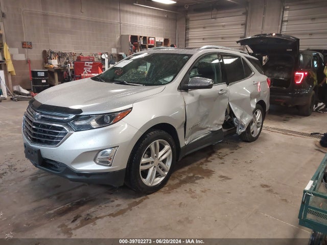 Chevrolet Equinox Premier 2018 2GNAXVEV1J6183409 Image 2