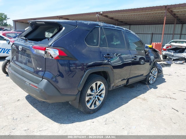 Toyota Rav4 Xle Premium 2019 2T3C1RFV3KW025667 Image 4
