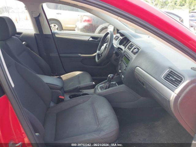 3VWD17AJ3FM297539 Volkswagen Jetta 1.8t Se