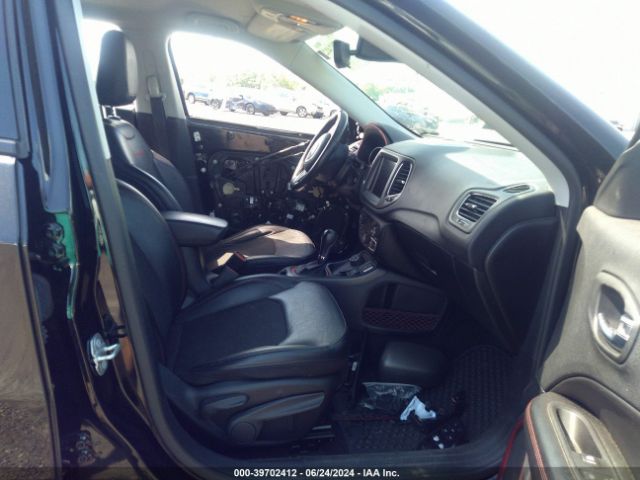 3C4NJDDB2LT196164 Jeep Compass Trailhawk 4x4